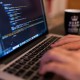 Hogyan kezdjünk el programozni tanulni? Való nekünk a programozás? Mire érdemes odafigyelnünk?